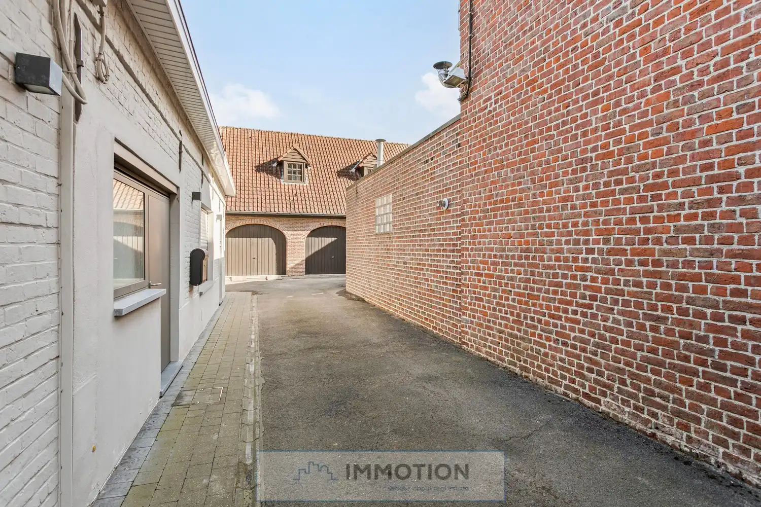 Unieke burgerwoning met bijgebouw en tuin foto 31