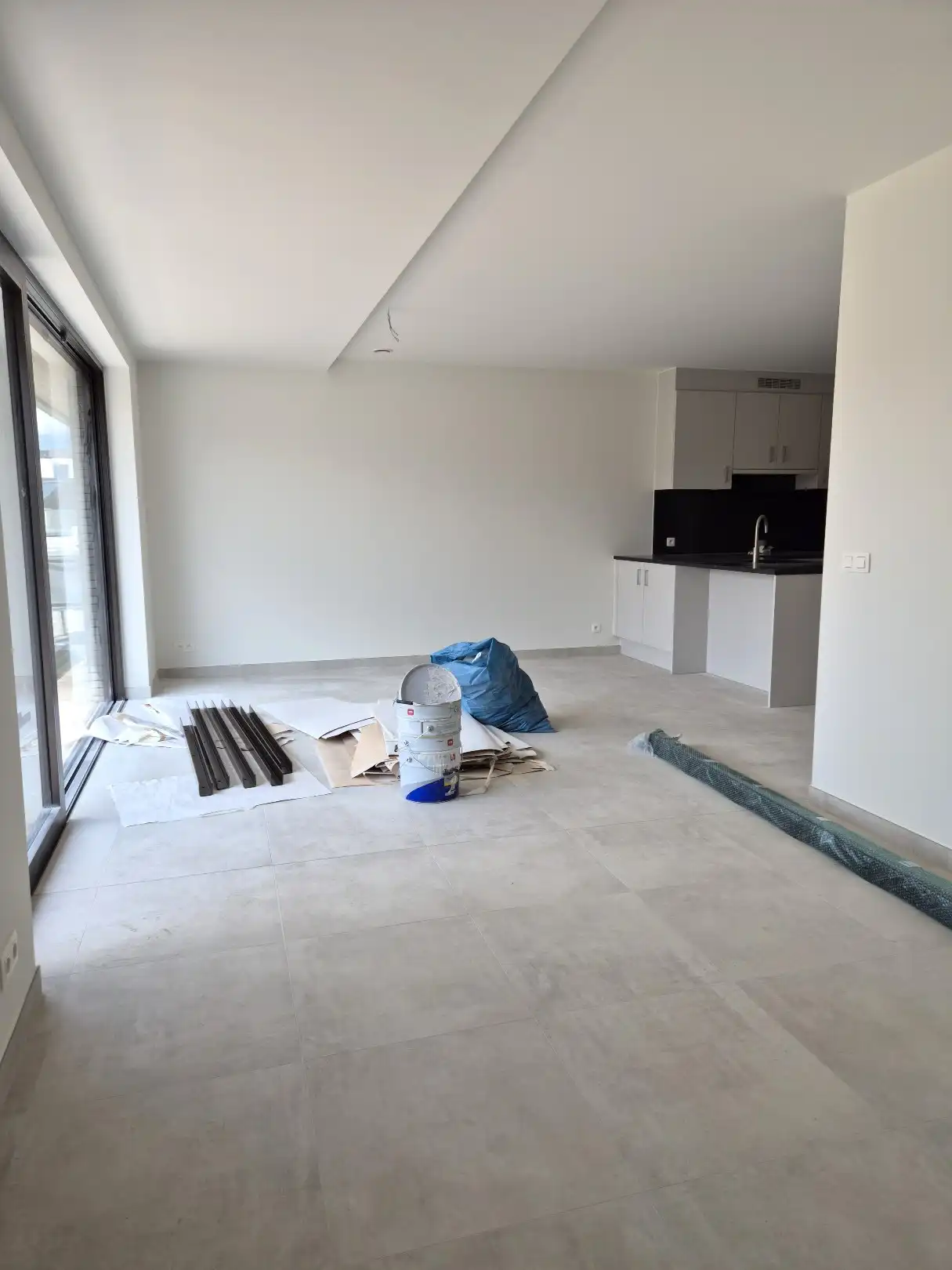 Nieuwbouwappartement met 2 slaapkamers, terras en staanplaats foto 4
