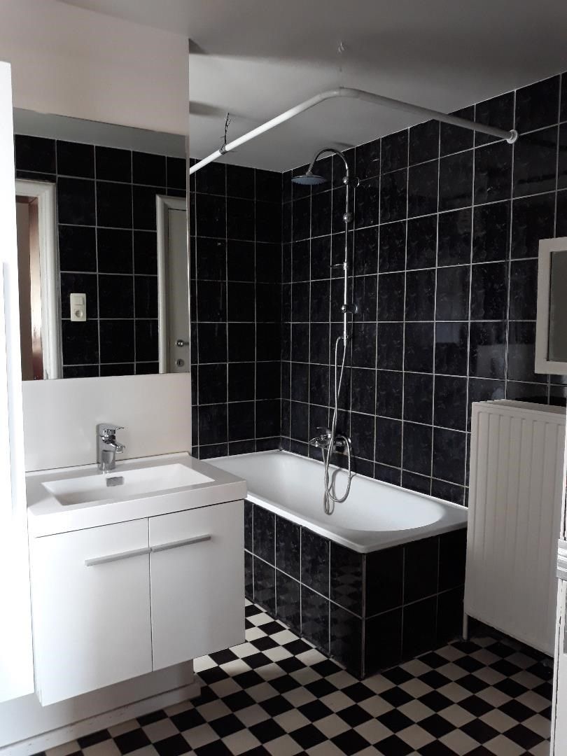 Instapklare ruim woonhuis te Hasselt foto 3