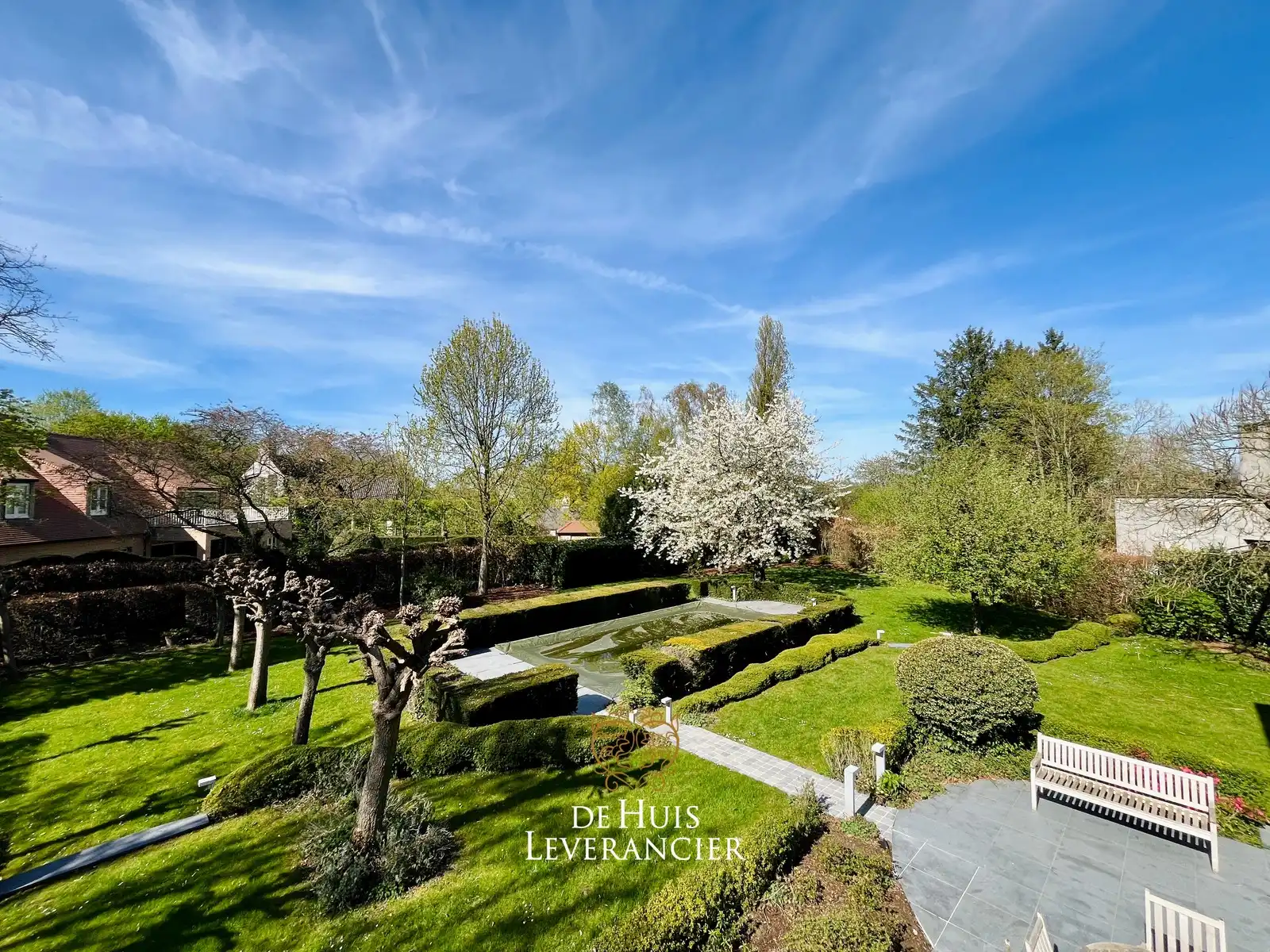 Exclusieve villa op uitzonderlijk perceel van 1 767 m², grenzend aan natuurgebied foto 16