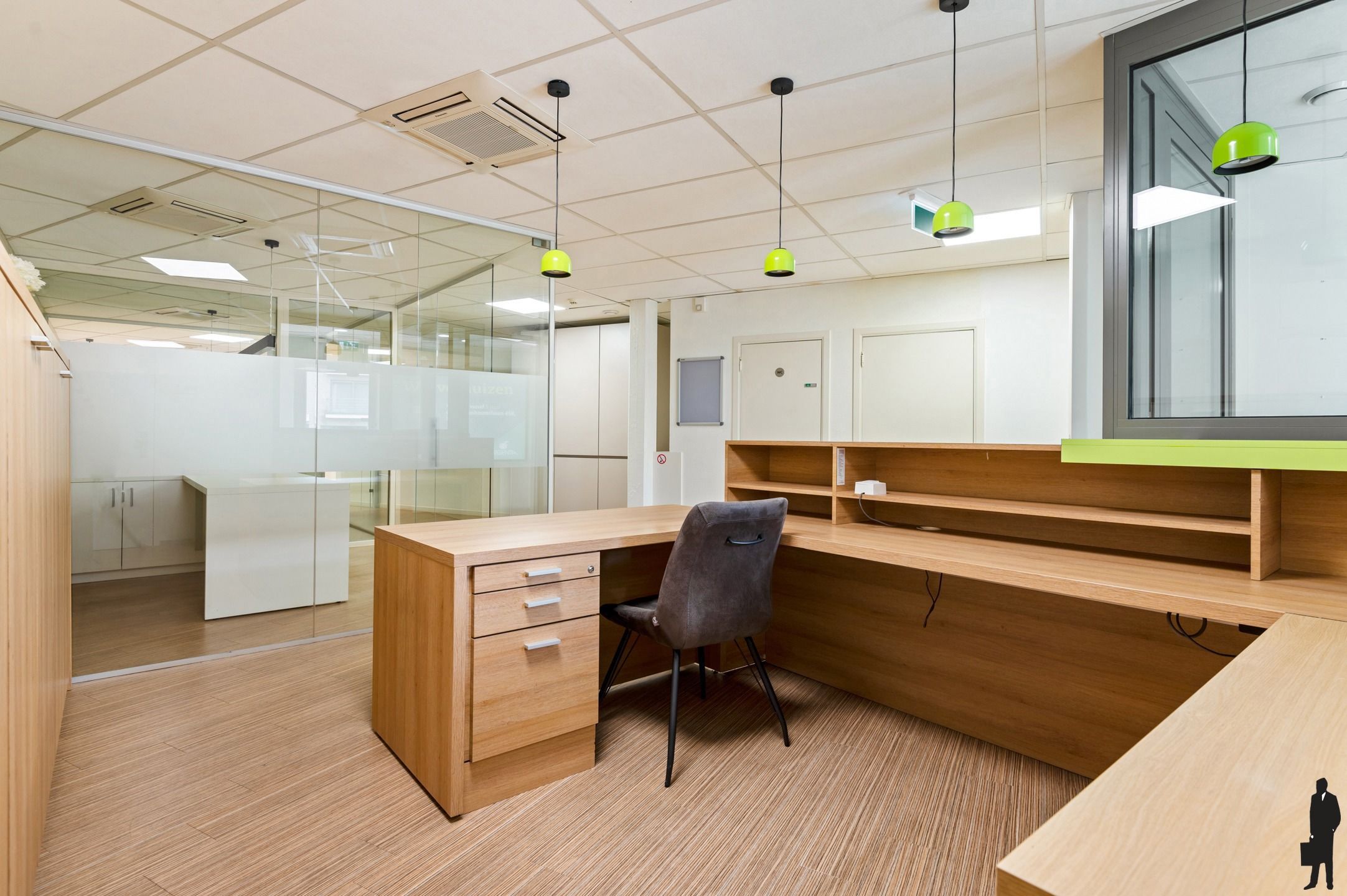 Multifunctioneel handelspand met duplexwoonst. foto 10