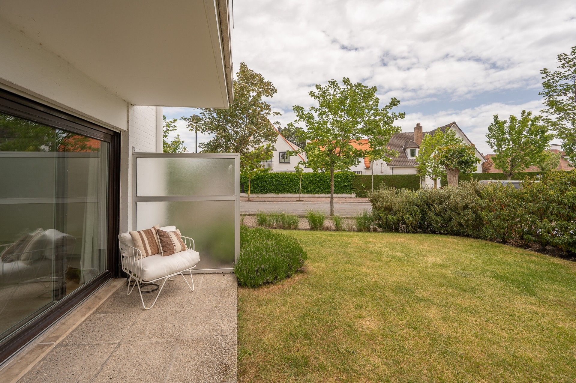 ()=>{if(producerUpdateValueVersion(node),producerAccessed(node),node.value===ERRORED)throw node.error;return node.value} Eeuwfeestlaan 44 - 8300 Knokke-Heist