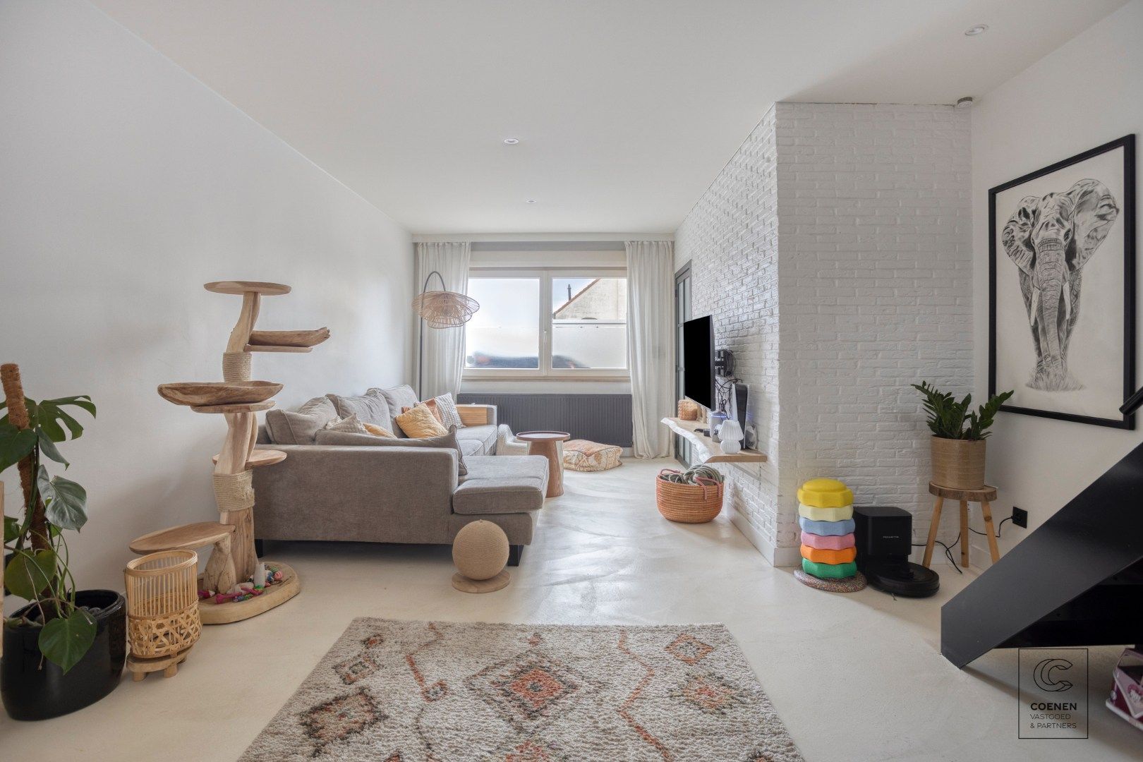 Instapklare gezinswoning van 141 m² met drie slaapkamers te Ekeren! foto 4