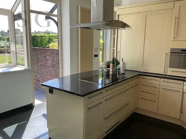 Interbellum villa in Bree centrum foto 20