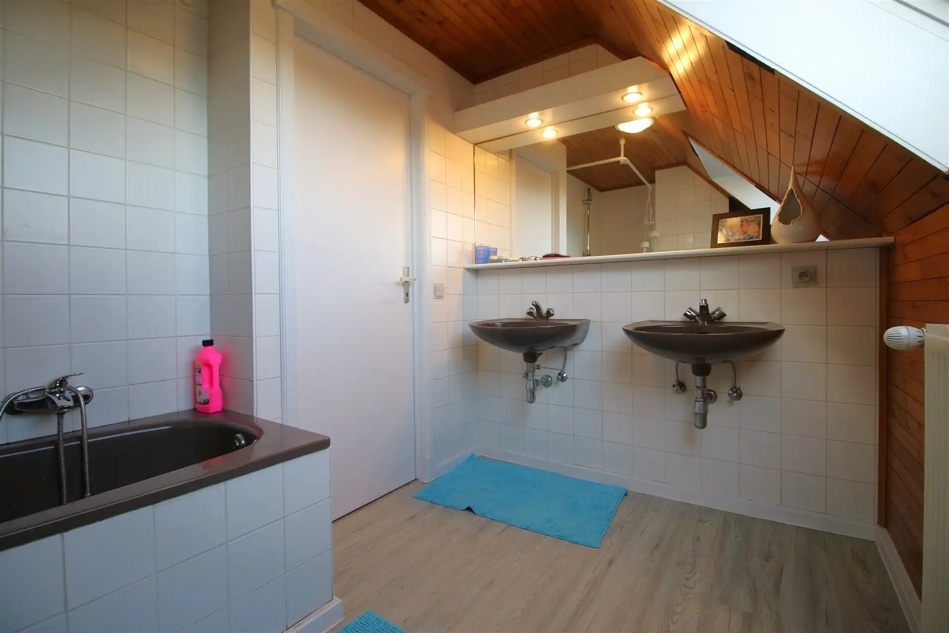 Vernieuwde woning in rustige omgeving foto 20