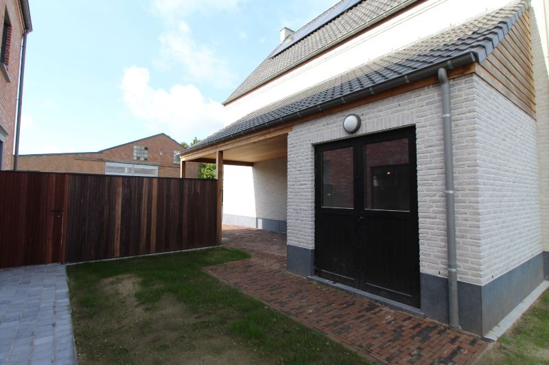 Woning met uniek landelijk karakter te Izegem foto 17