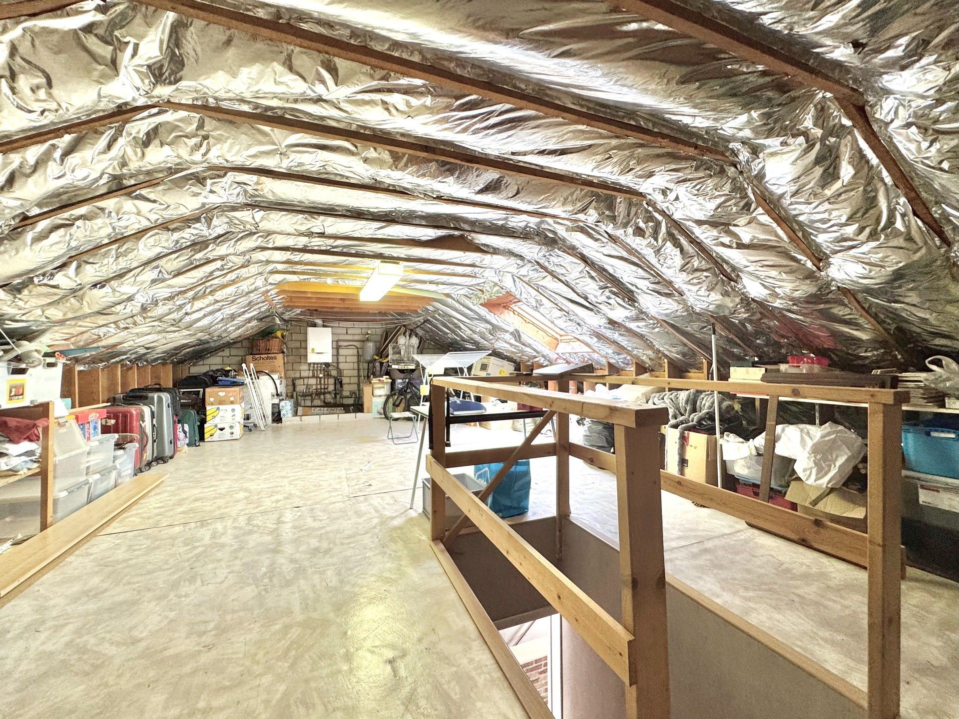 ENERGIEZUINIGE WONING MET 3 SLAAPKAMERS, GROTE GARAGE & TUIN foto 34