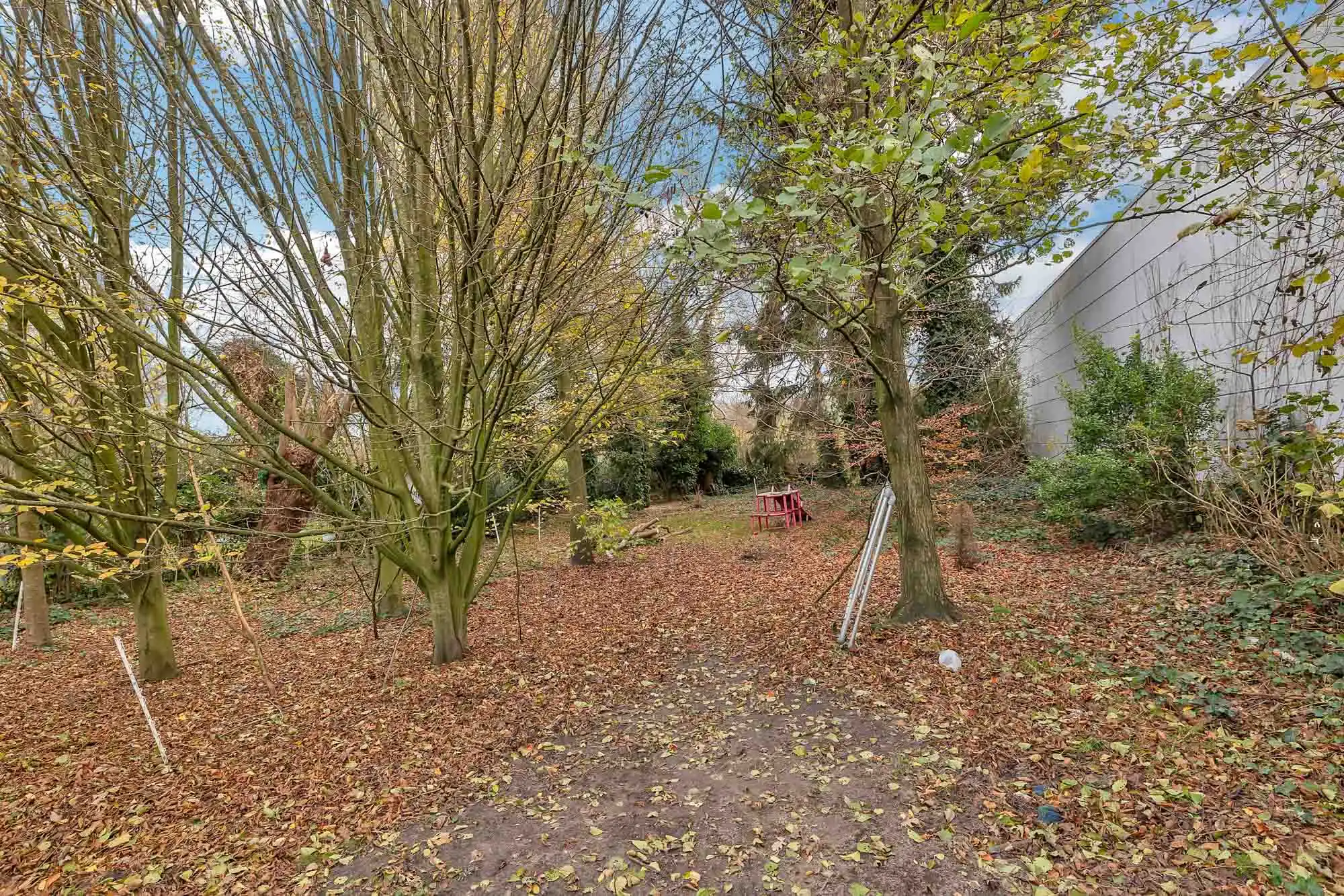 Unieke combinatie van wooncomfort, atelier en tuin foto 27