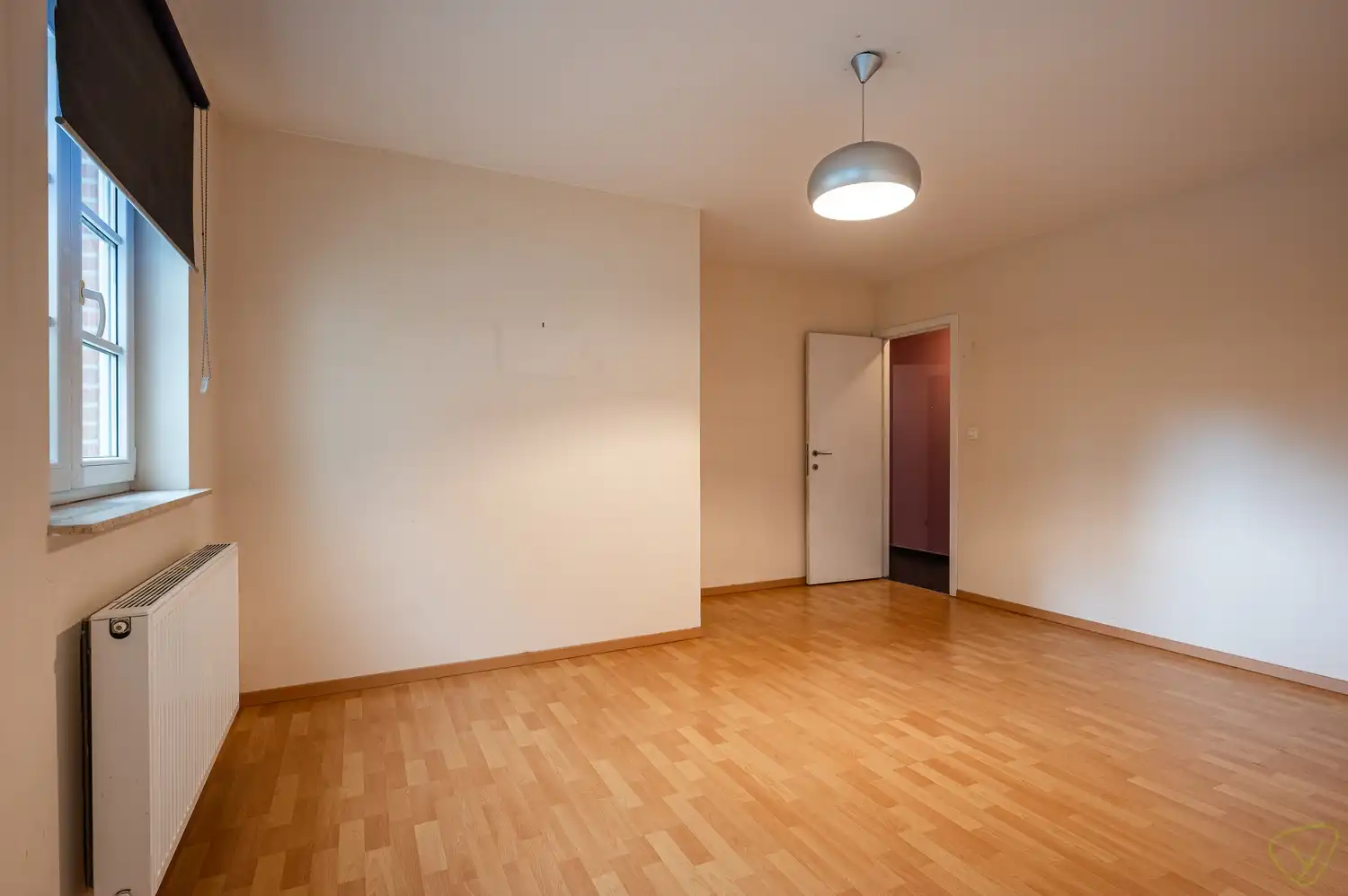 Sfeervol appartement te huur in het hart van Eeklo foto 9