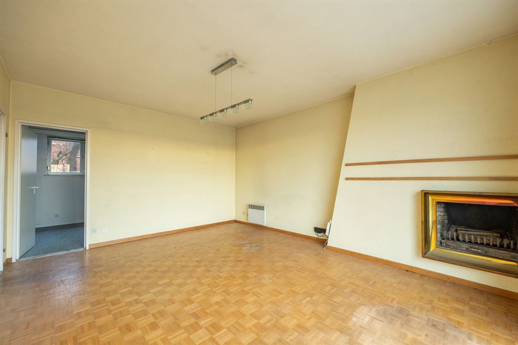 Op te frissen appartement met groot zonnig terras  foto 6