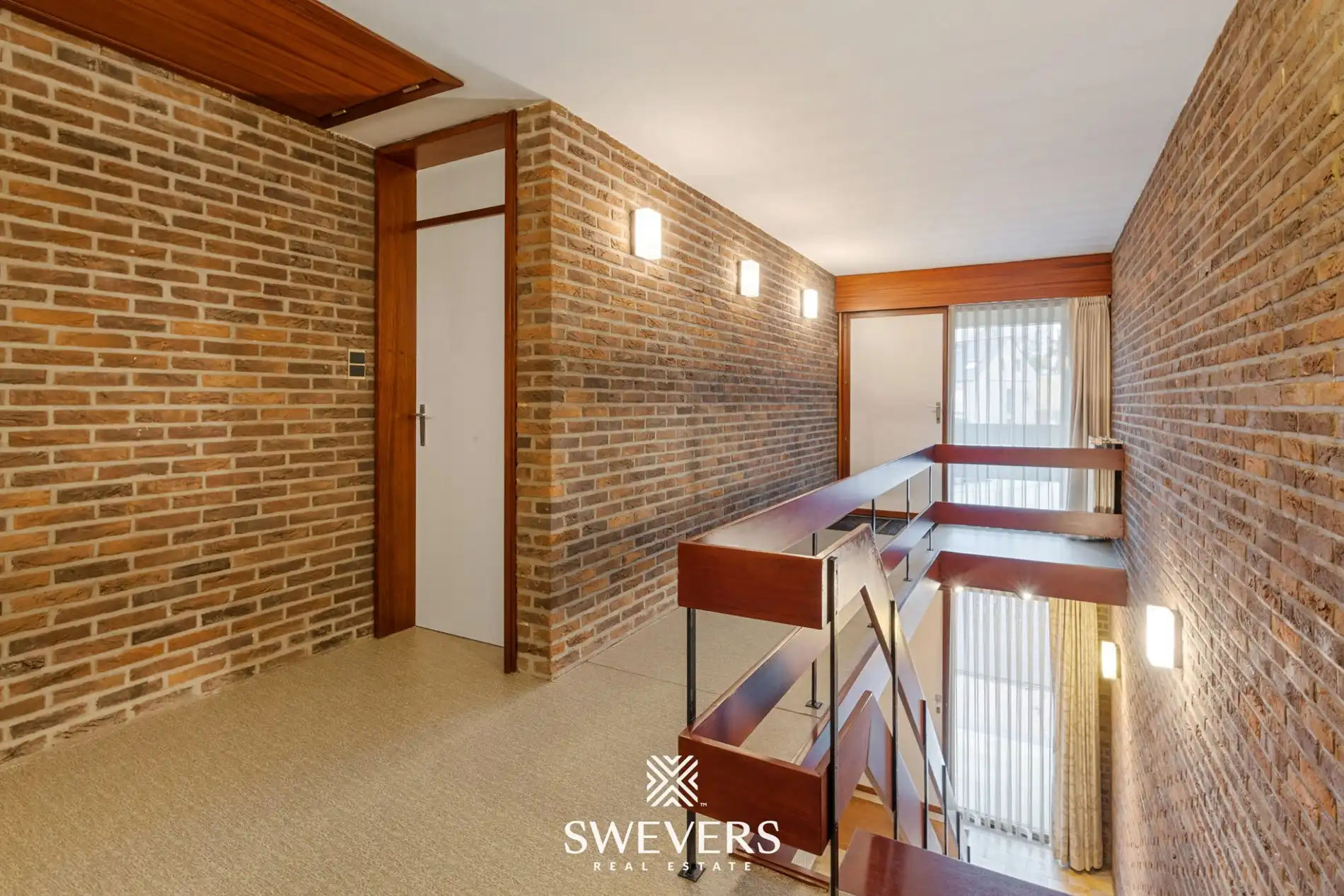 Vrijstaande woning met 329 m² wooncomfort, praktijkruimte en grote tuin foto 15