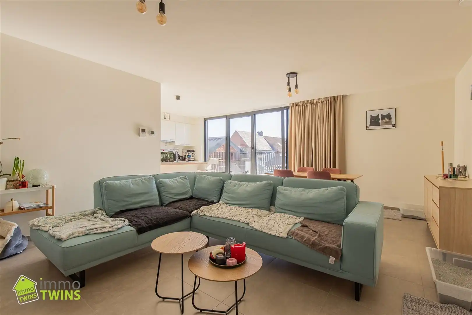 Modern appartement met terras en staanplaats te Grembergen bij Dendermonde  foto {{pictureIndex}}