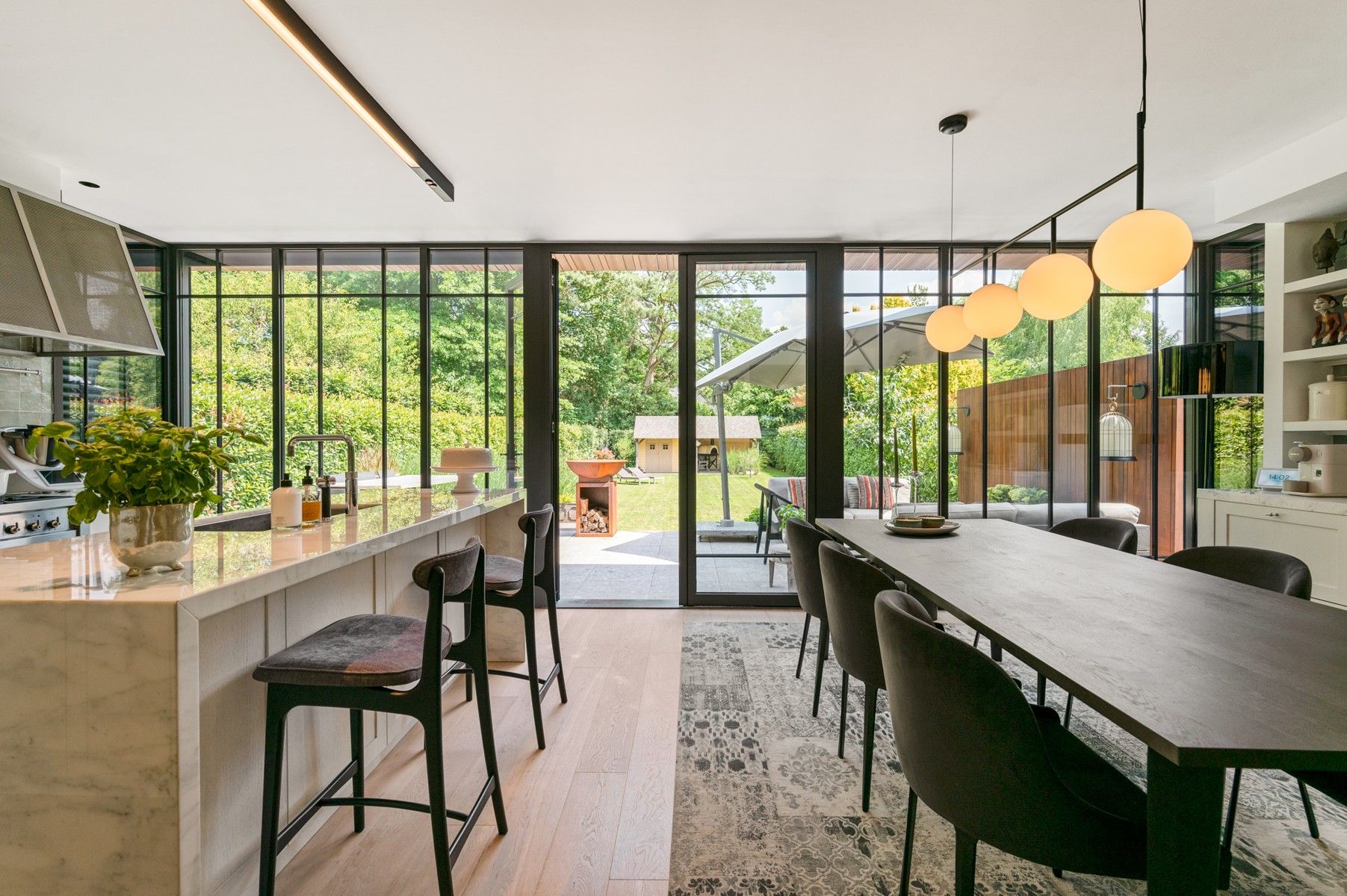 Luxueus en stijlvol wonen op een uitstekende locatie foto 2