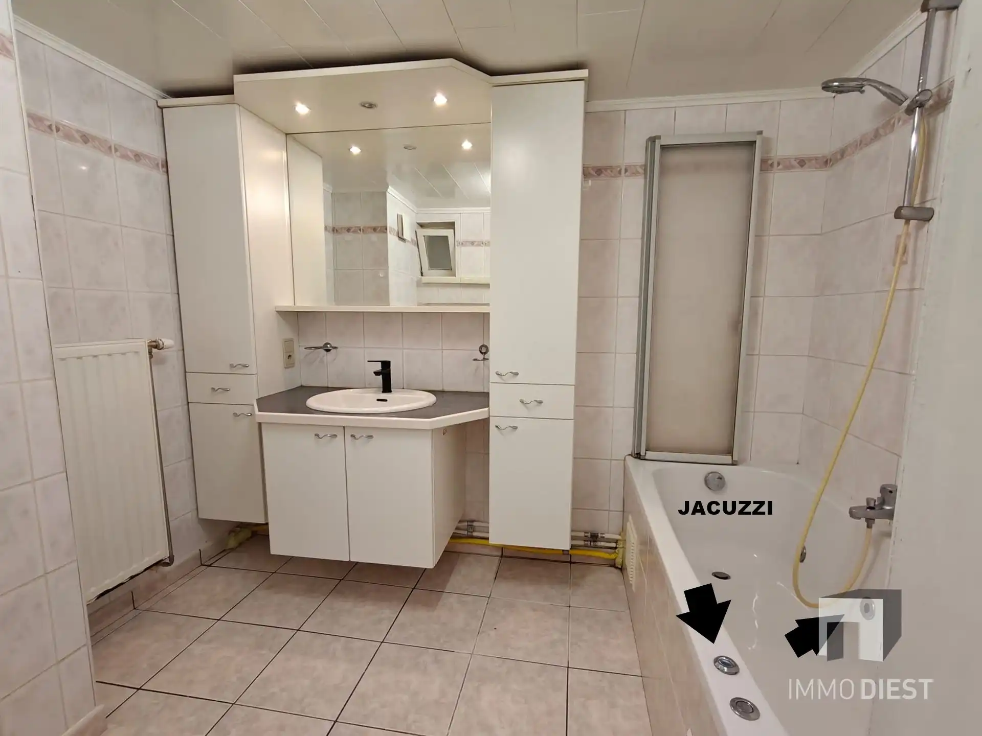 Gezellige rijwoning met terras en tuin foto 15