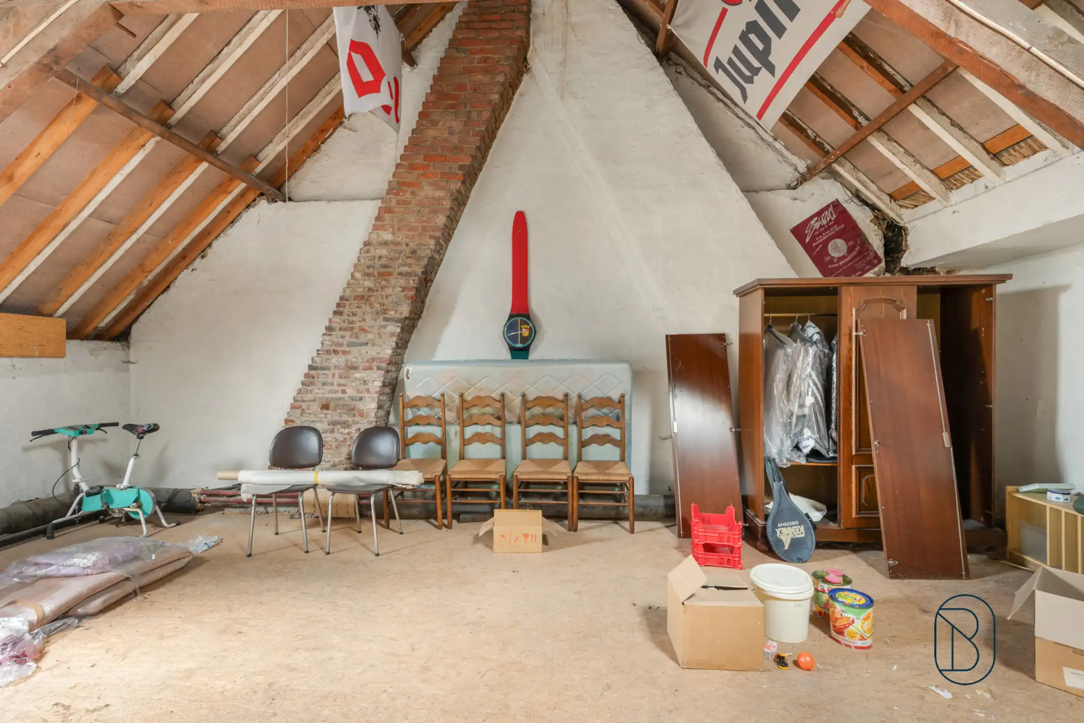 Veelzijdig handelspand met ruime woning in Deerlijk foto 19