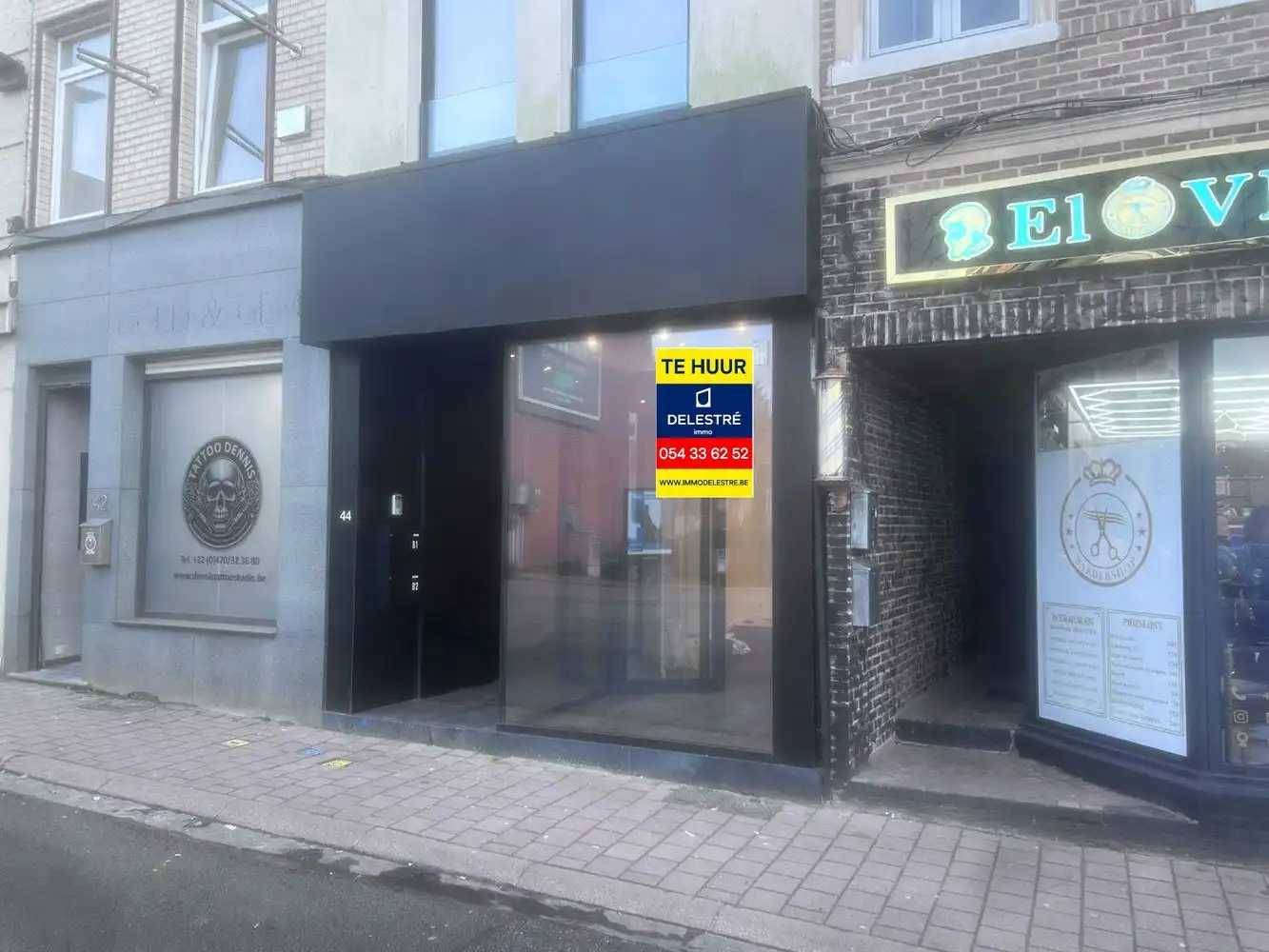 Nieuwbouw handelsgelijkvloers / kantoor te huur in Geraardsbergen foto {{pictureIndex}}