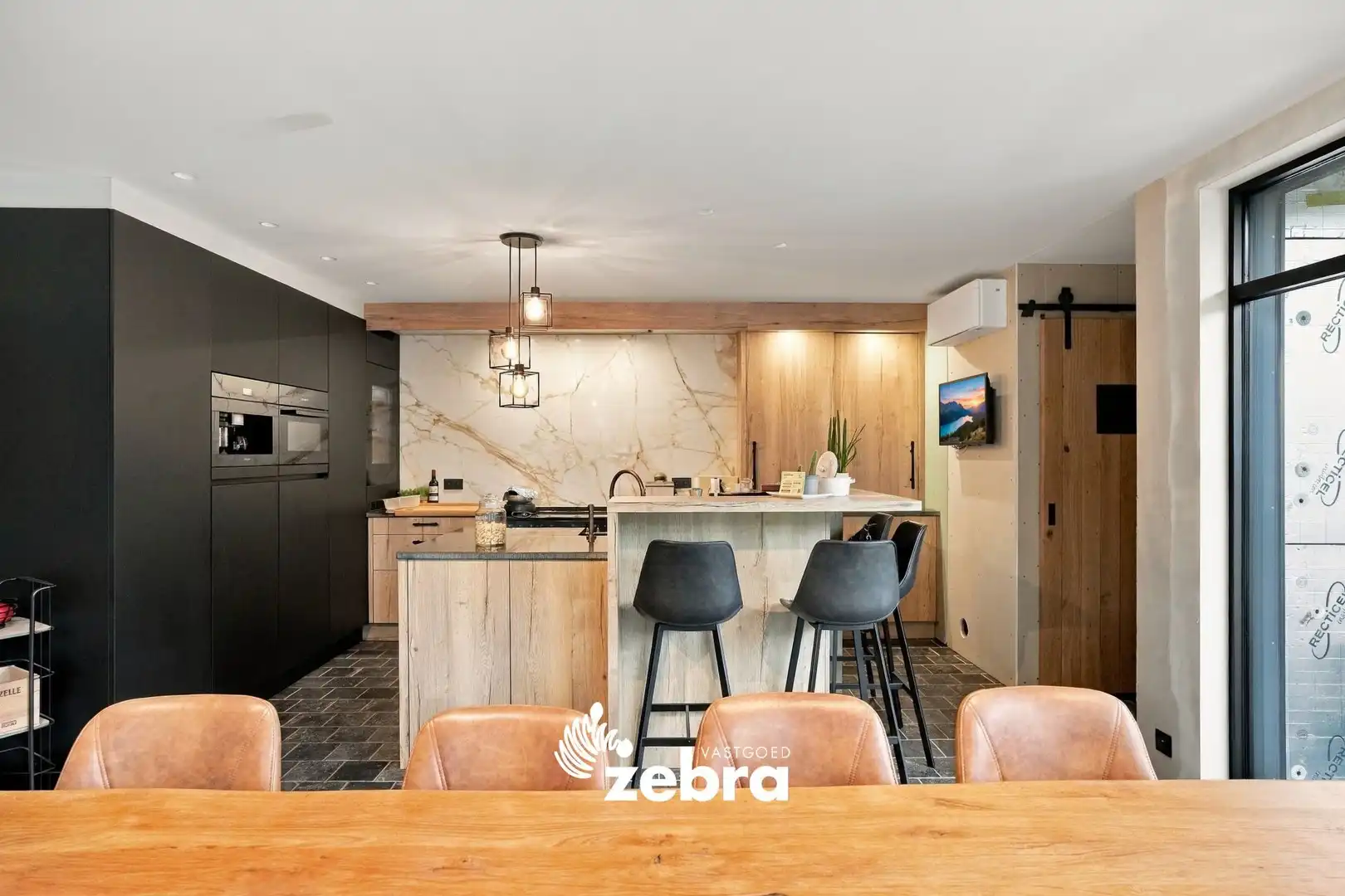 Halfopen bebouwing met loods (288 m²) te Rumbeke! foto 4