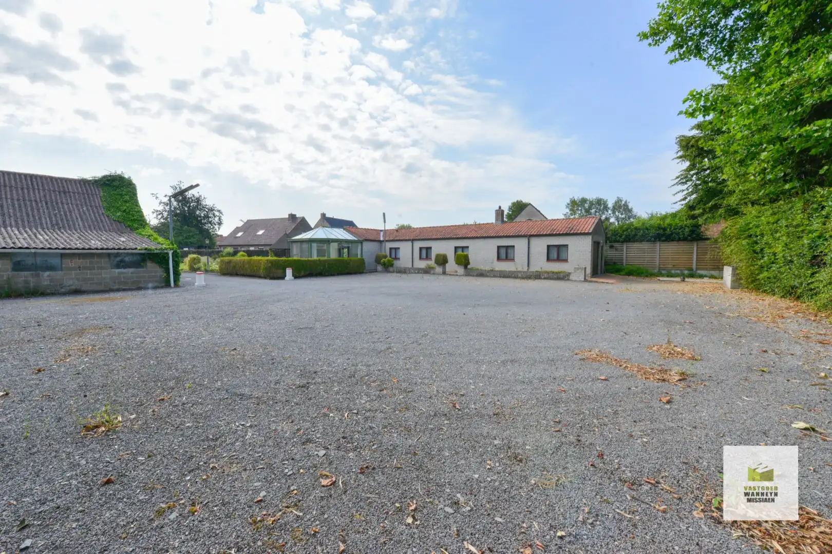 Uitbreidbare gelijkvloerse woning met grote garage op 1303m2 foto 26