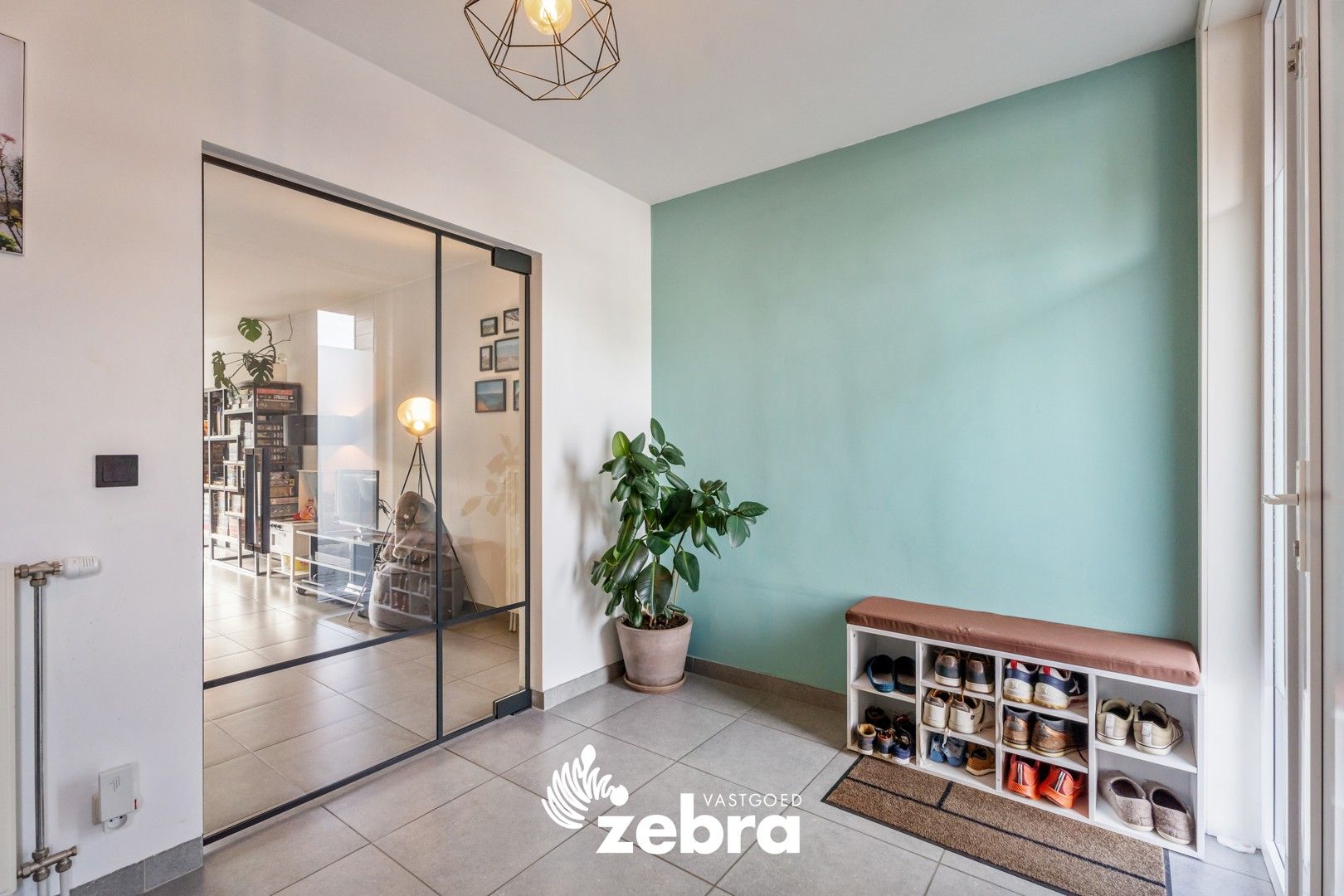 Instapklare woning met 3 slaapkamers, EPC-label B en garage te Oostrozebeke! foto 4