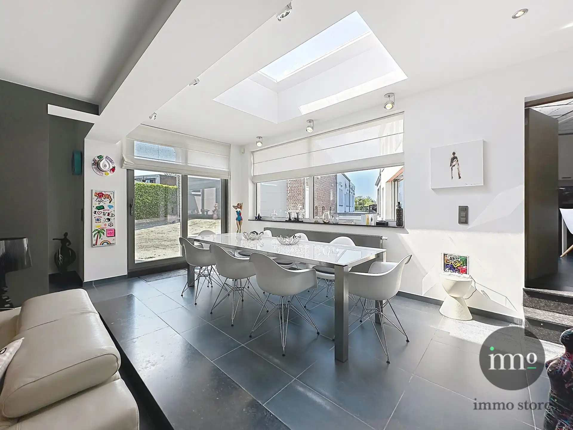 MULTIFUNCTIONEEL volledig gerenoveerd gebouw met bijgebouw, 7 slaapkamers, appartement, tuin en zwembad! foto 10