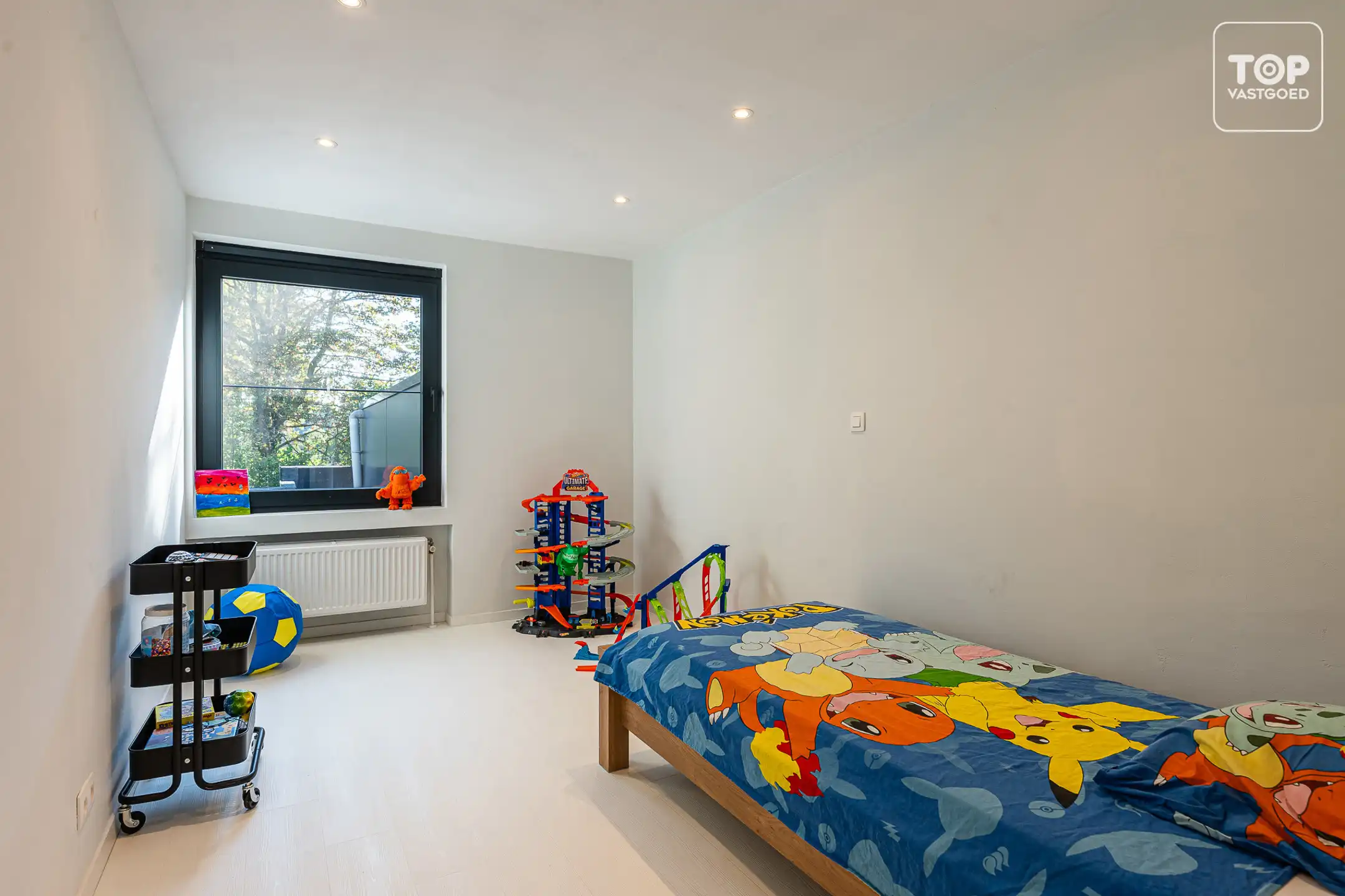 Gerenoveerde woning in een rustige buurt foto 11