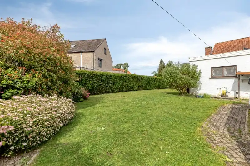 Instapklare woning met 4 slaapkamers in het rustige groene Baal foto 24