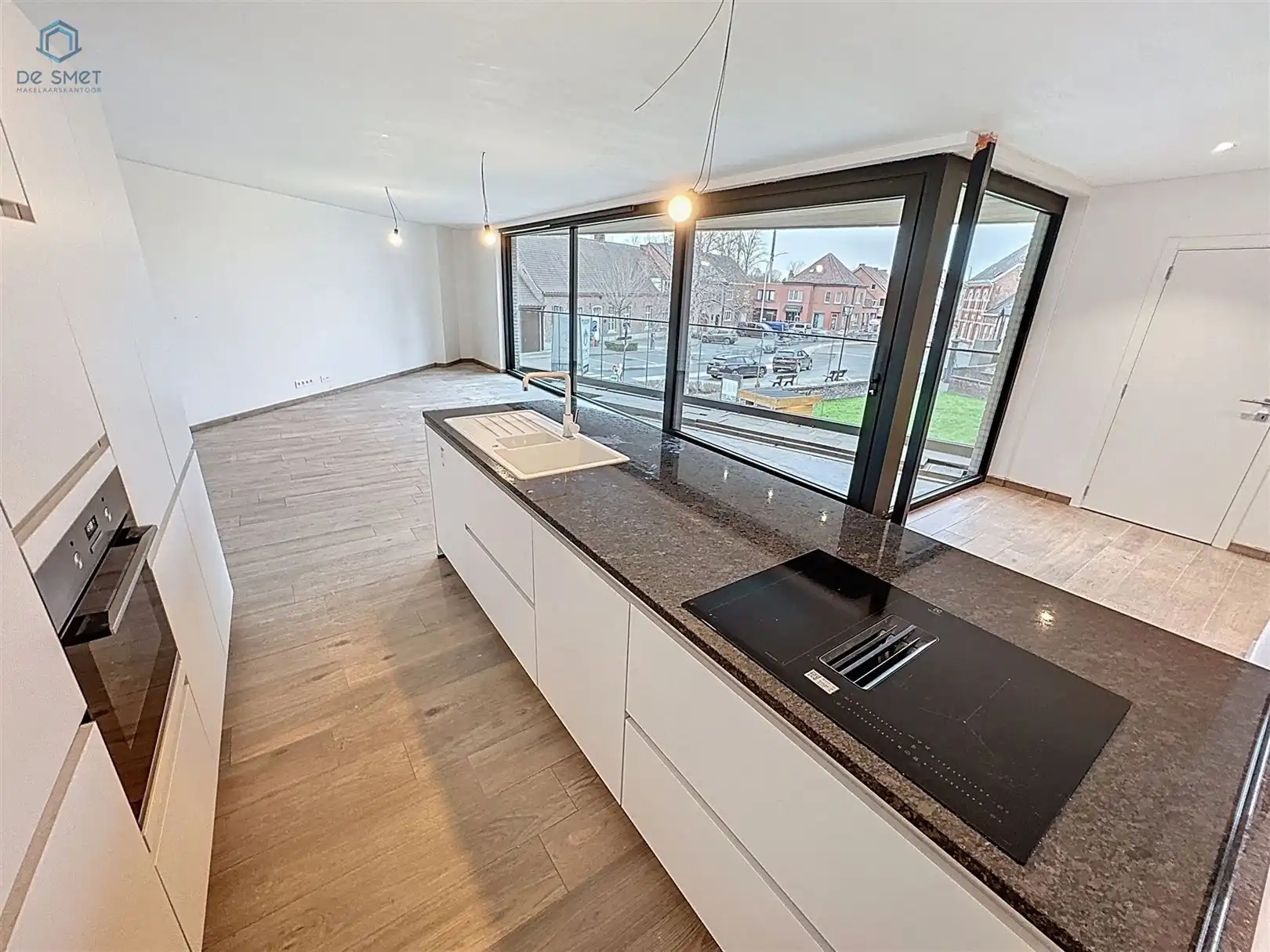 Stijlvol nieuwbouwappartement op de 1ste verdieping met 2 terrassen & 2 slaapkamers centrum Zandbergen foto 2