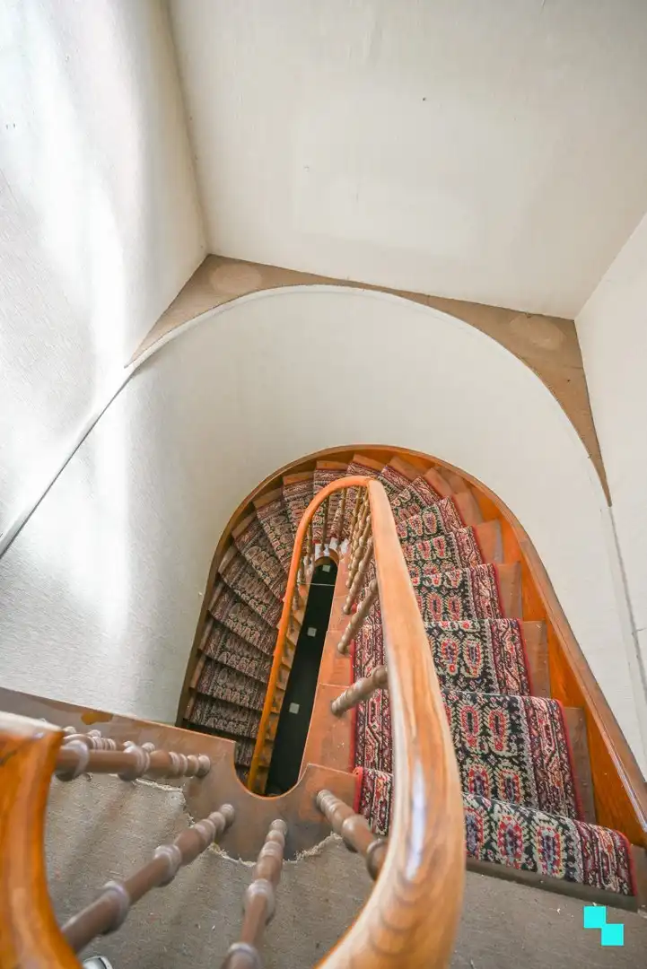 Karaktervolle voormalige pastorie met vier slaapkamers gelegen op een perceel van 1.605 m² foto 21
