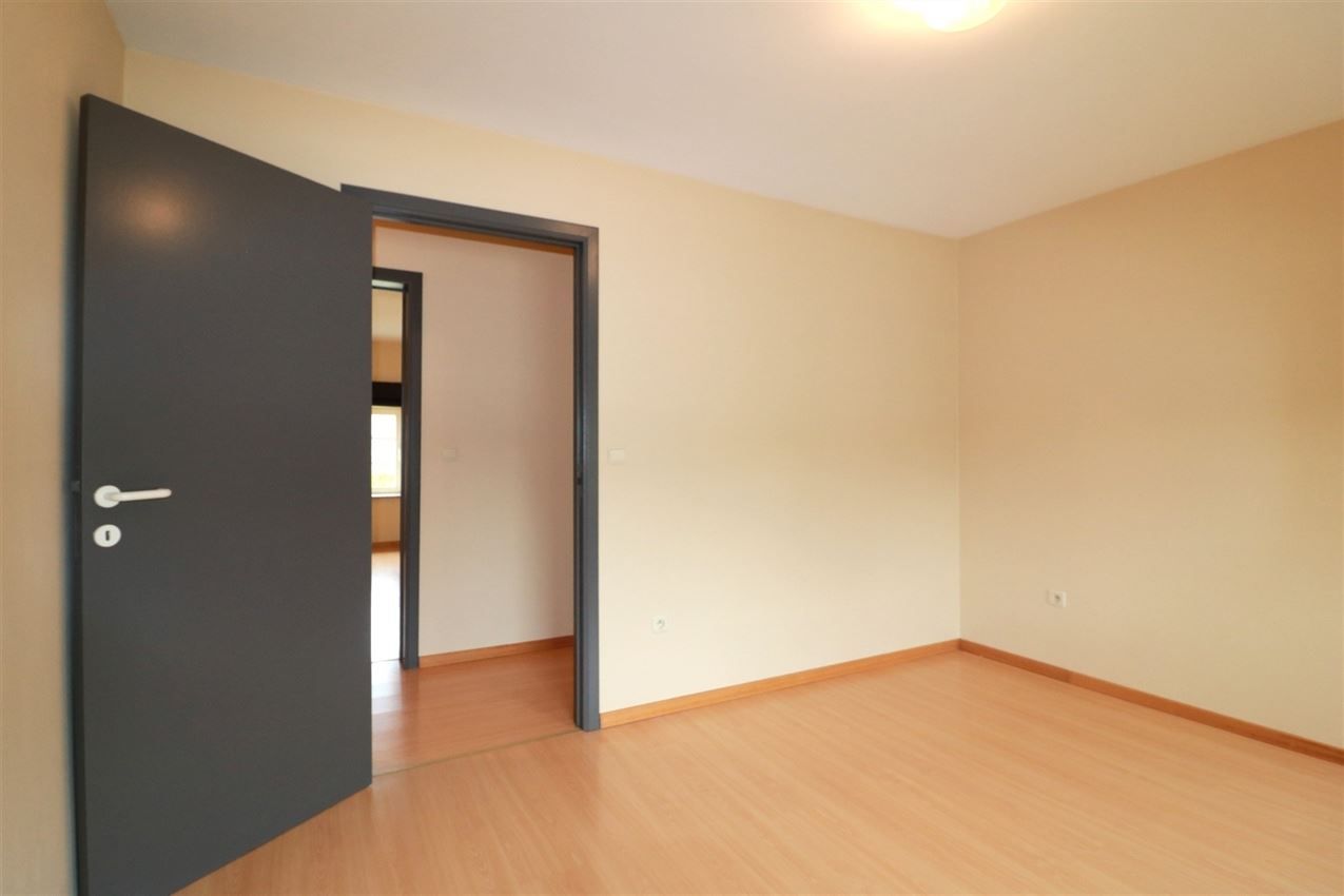 Landelijke woning iin mooie omgeving, 3 slpk., garage  foto 21