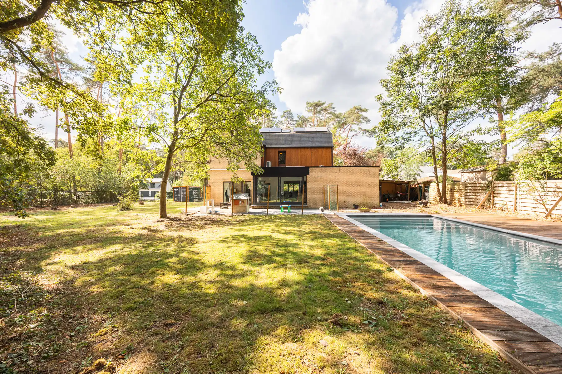 Energiezuinige charmante villa met 4 SLK's, tuin en zwembad foto 25