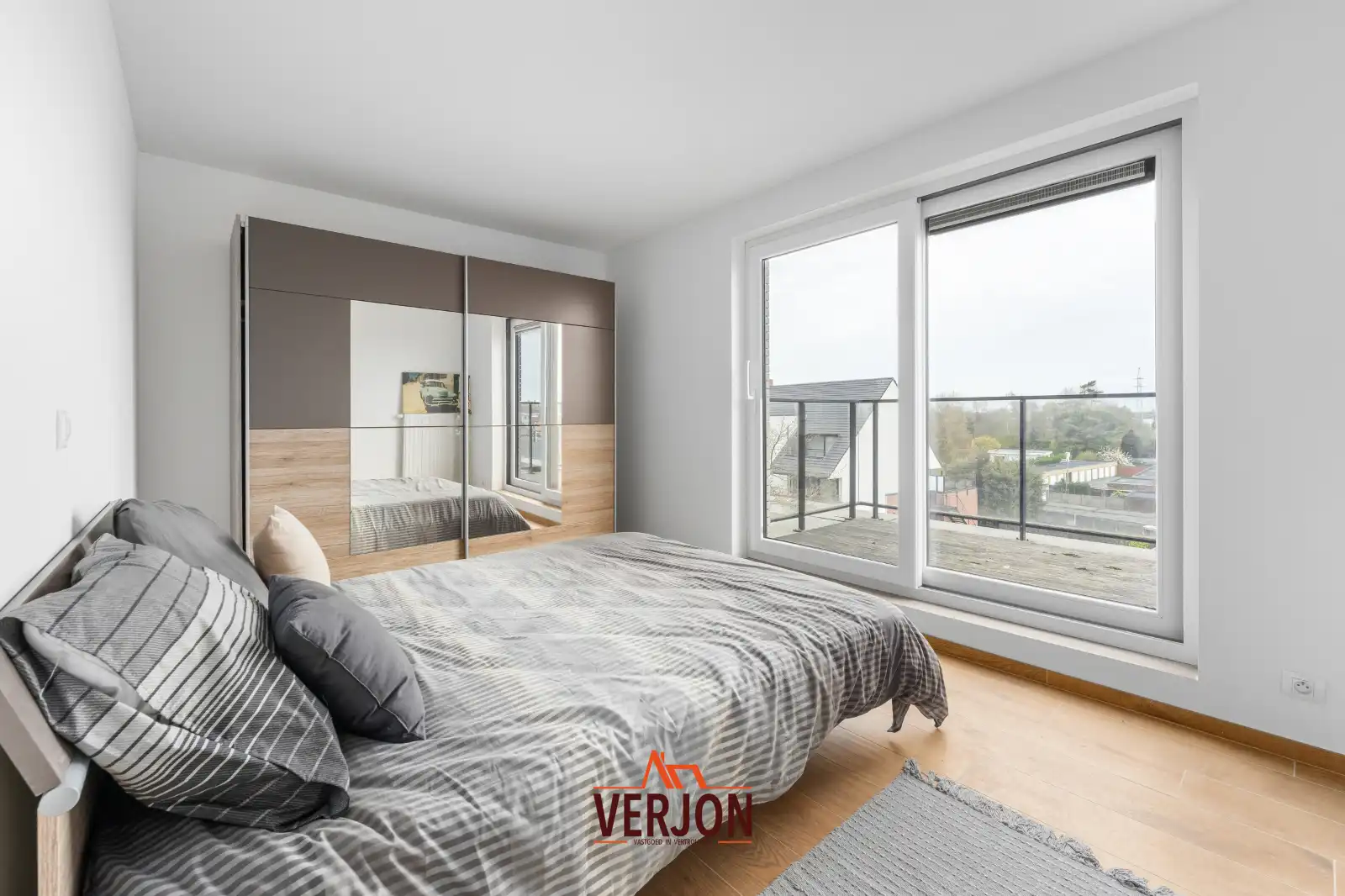 Ruim en lichtrijk penthouse met 2 terrassen nabij centrum Roeselare foto 9