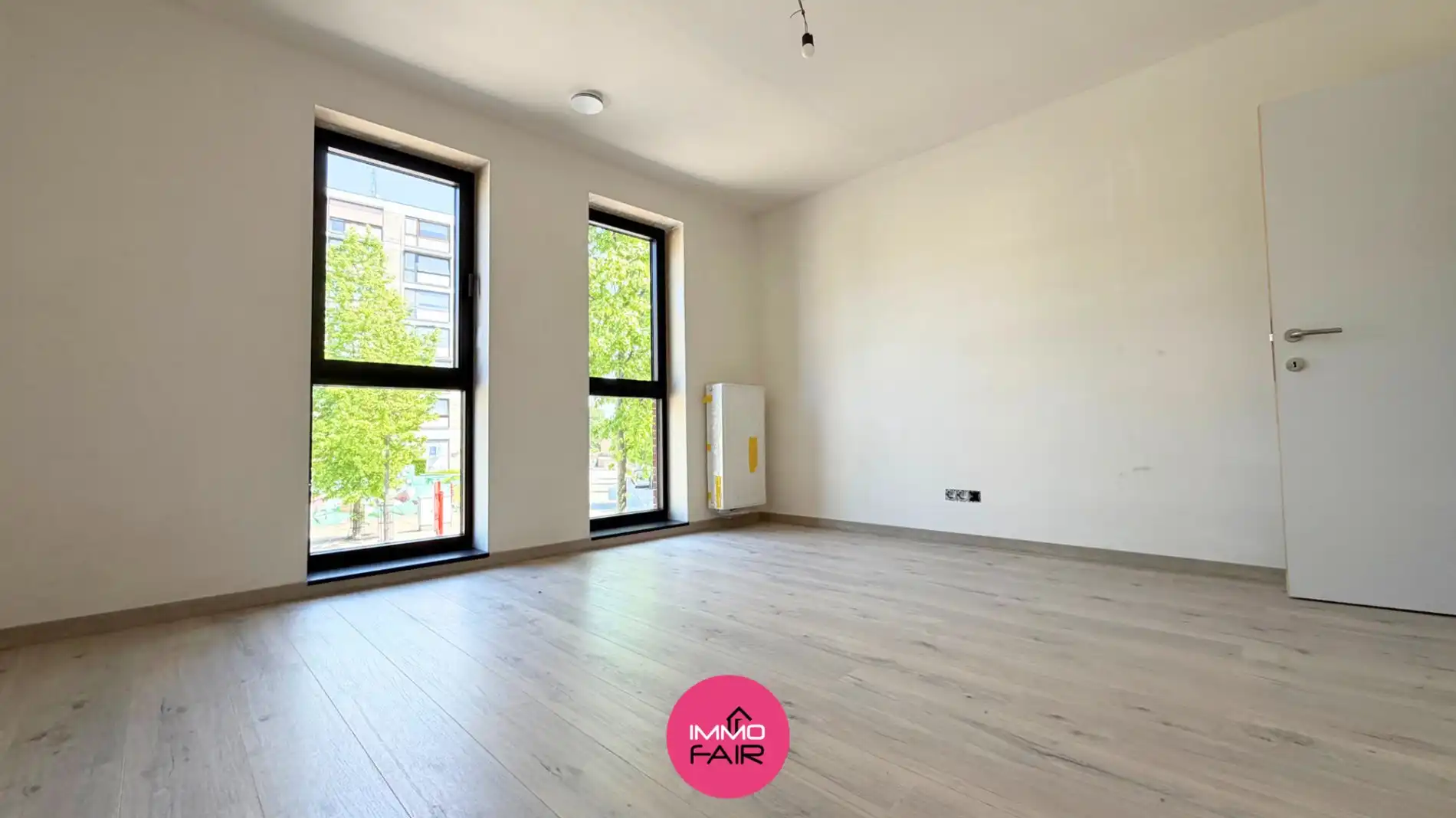 Nieuwbouwappartement op toplocatie in hartje Lanaken met zonnig terras foto 7