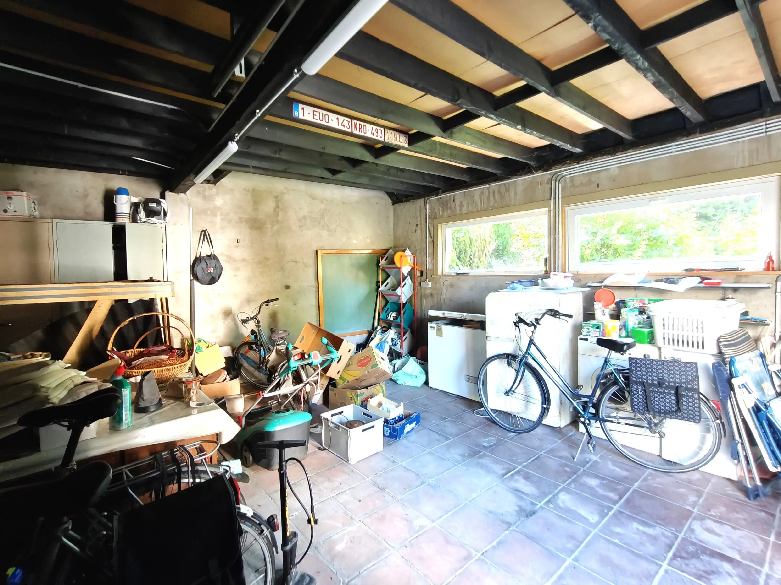 Ruime vrijstaande villa met dubbele garage op toplocatie in Oostende! foto 21