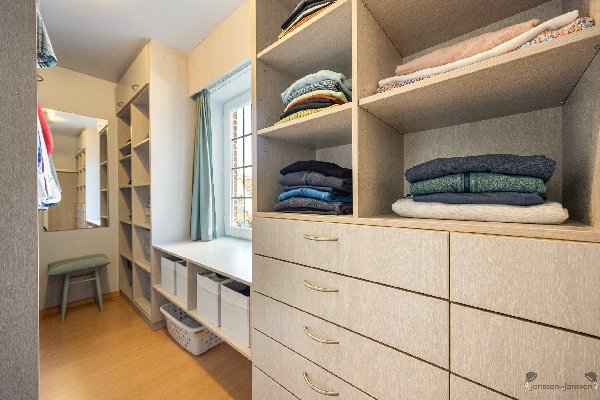 Lichtrijke, top-onderhouden woning in een doodlopende straat in hartje Sint-Job foto 20