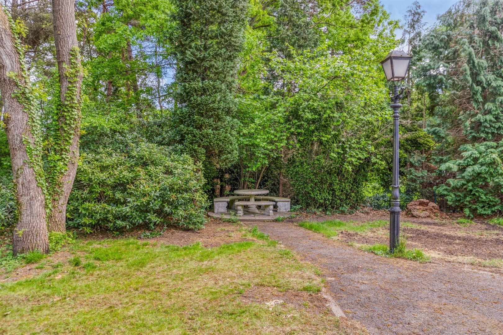 Ruime villa met 5 slaapkamers vlakbij Park Molenvijvers in Genk foto 47