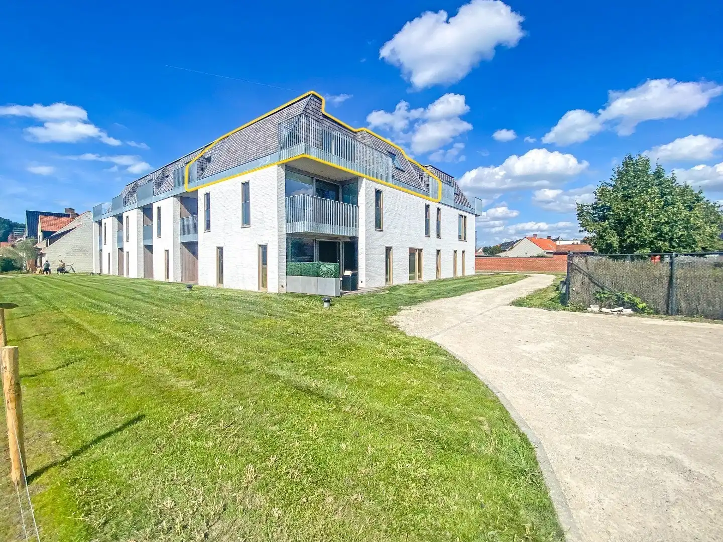 Recent dakappartement met 2 slaapkamers te Oostduinkerke.  foto 23