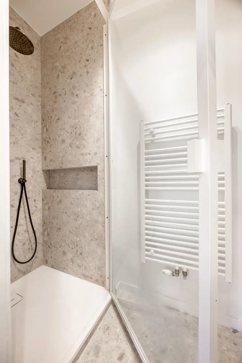 Prachtig 2 slpkappartement in art nouveau pand De Confiserie foto 37