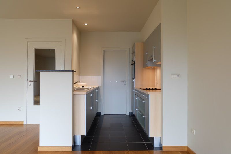 RUSTIG GELEGEN 2- SLAAPKAMERAPPARTEMENT MET TERRAS EN GARAGE foto 10