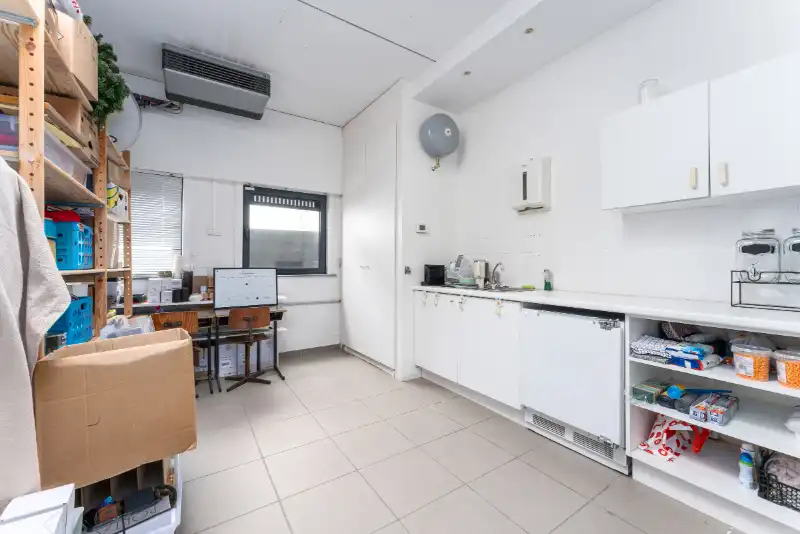 Ruime handelsruimte te koop nabij Grote Markt foto 8