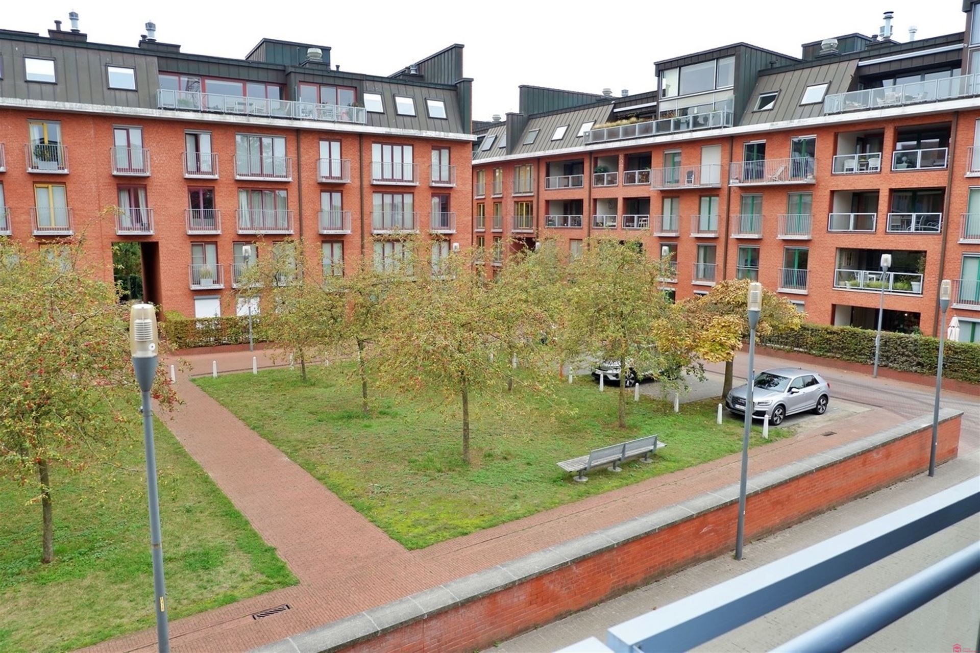 Ruim en lichtrijk appartement op wandelafstand van het centrum van Kortrijk foto 11