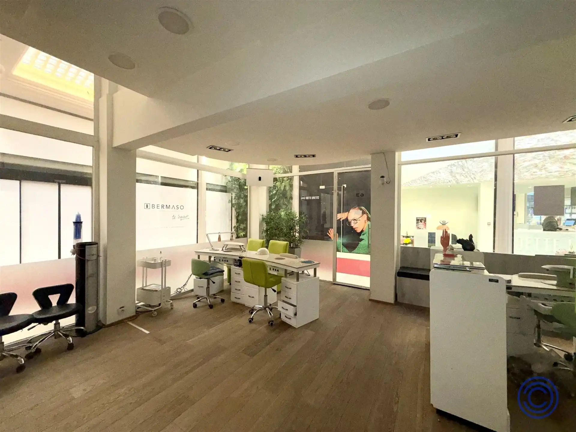 Hoekwinkel ca. 75 m² in de Nieuwe Gaanderij!  foto 5