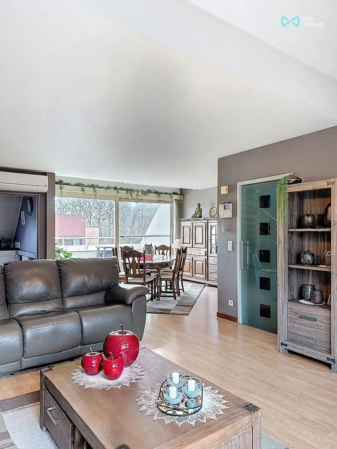 Ruim appartement in centrum met 3 slaapkamers,garage en lift foto {{pictureIndex}}