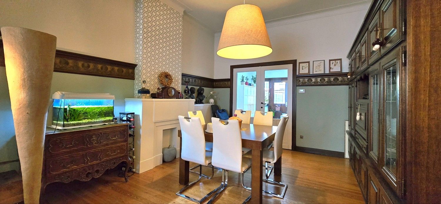 Charmant herenhuis met 5 slaapkamers te koop in Hasselt foto 6