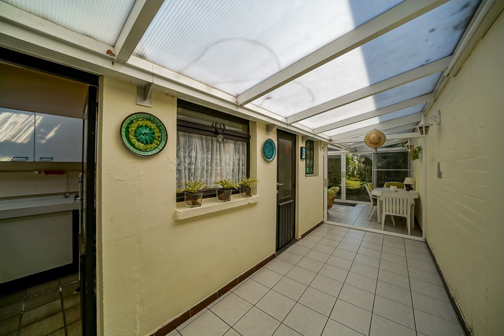 Te renoveren woning met tuin en garage aan de Spuikom te Bredene foto 7
