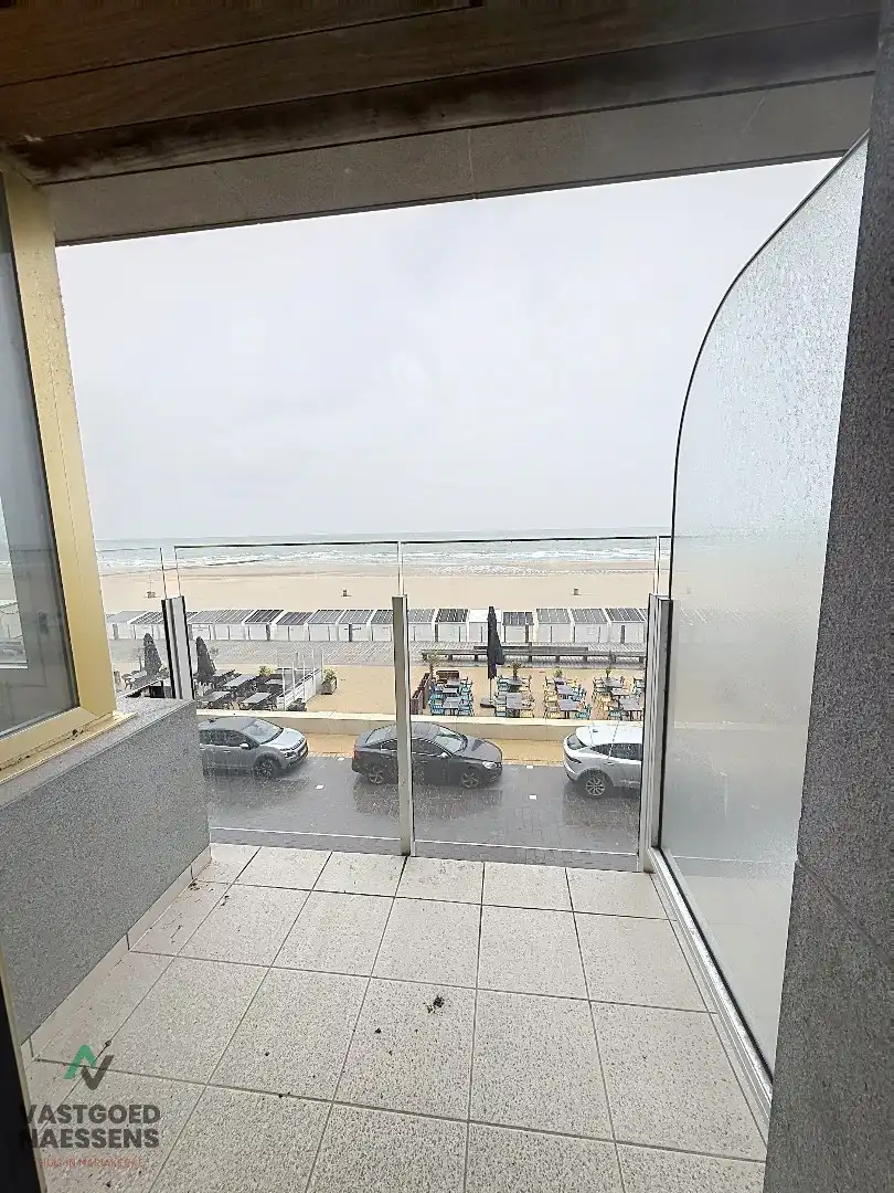 INSTAPKLAAR 2 SLPK APP MET ZICHT OP ZEE EN TERRAS foto 2