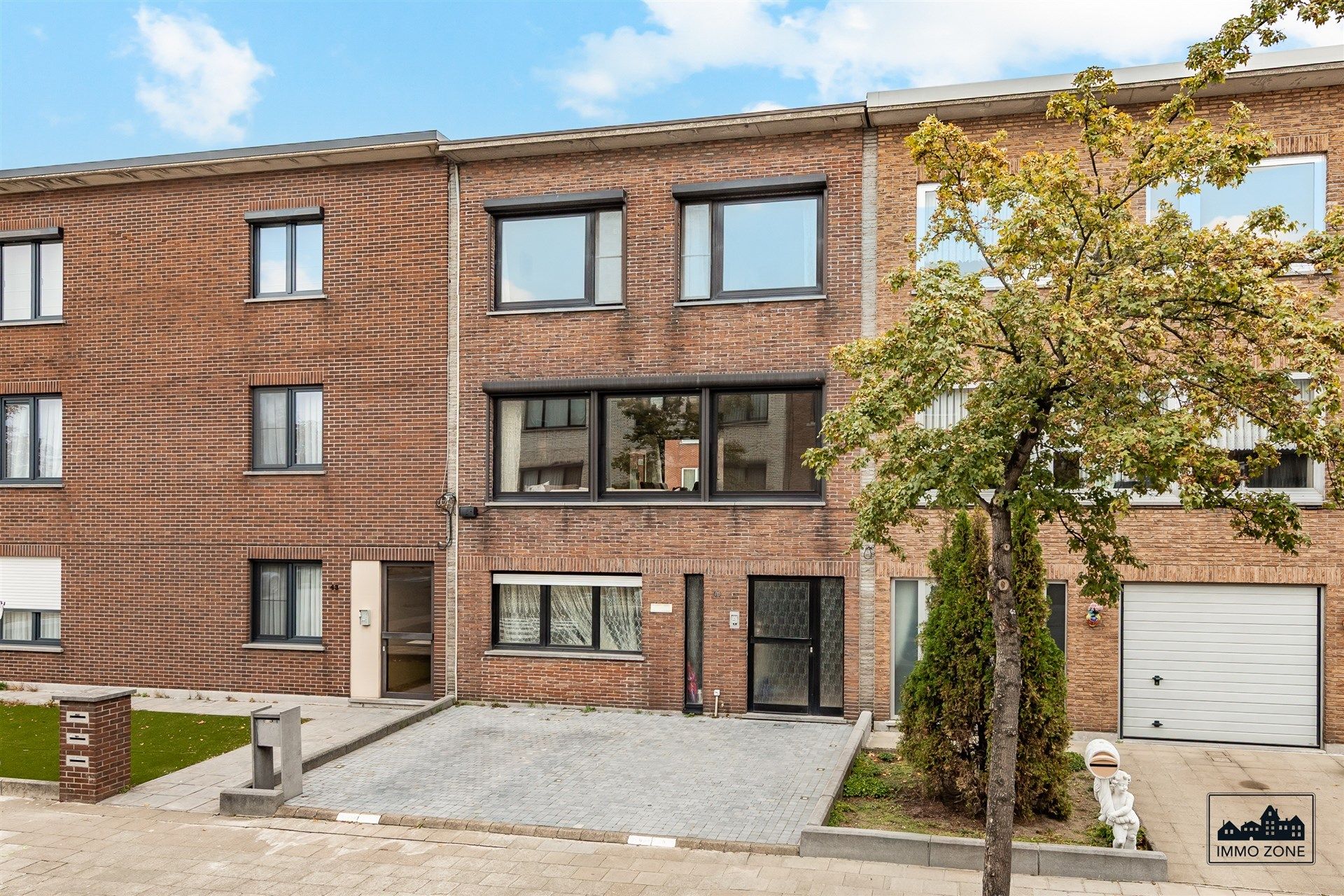 bel-etage op perfecte locatie. foto {{pictureIndex}}