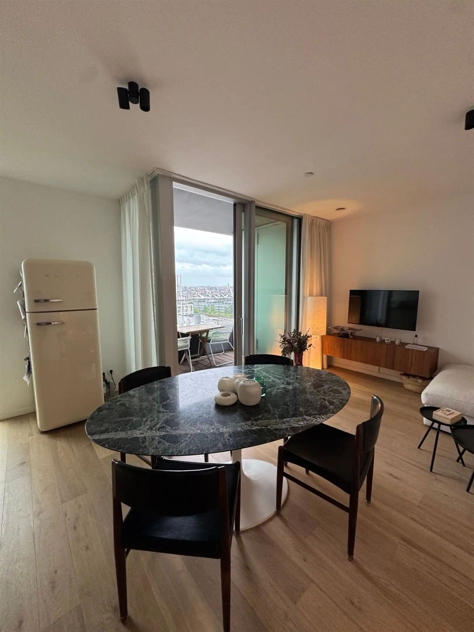 Nieuw Zuid, een dorp in de stad - prachtig appartement met 2slk, terras en parking foto 3