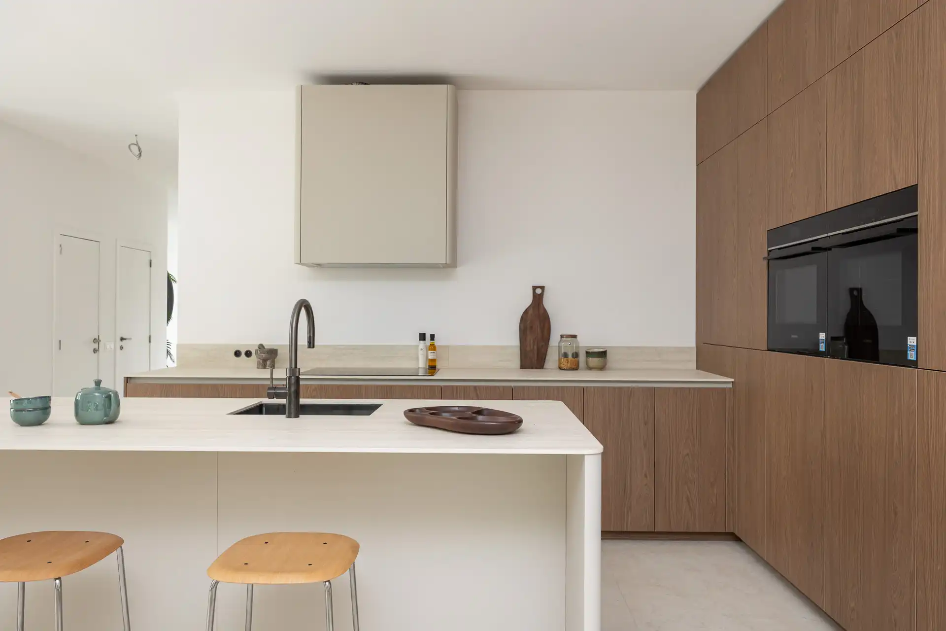 Prachtige, gerenoveerde villa op een riant perceel (723 m²) foto 3