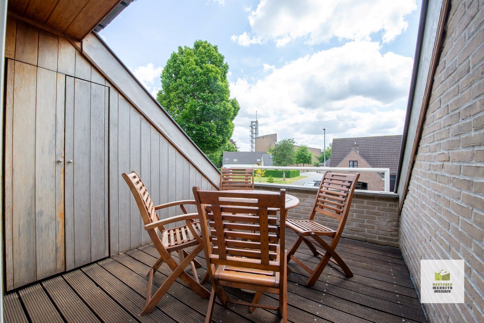 Zeer centraal gelegen ruim 2-slpk appartement met gelijkvloerse handelsruimte foto 4