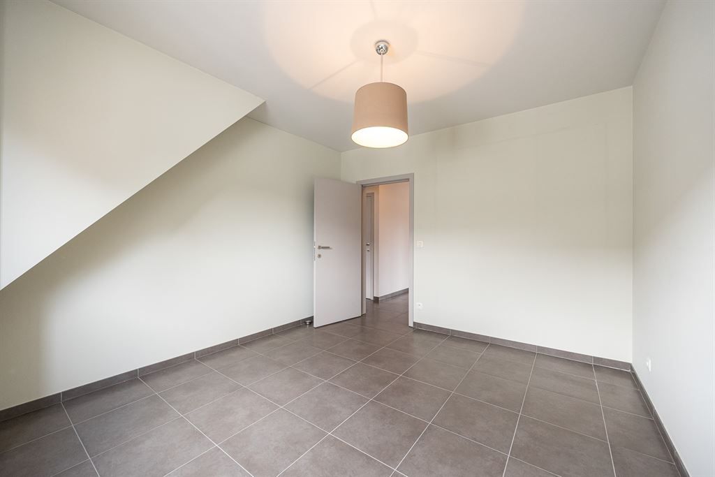 Zeer ruim duplexappartement in hartje Herent! foto 14